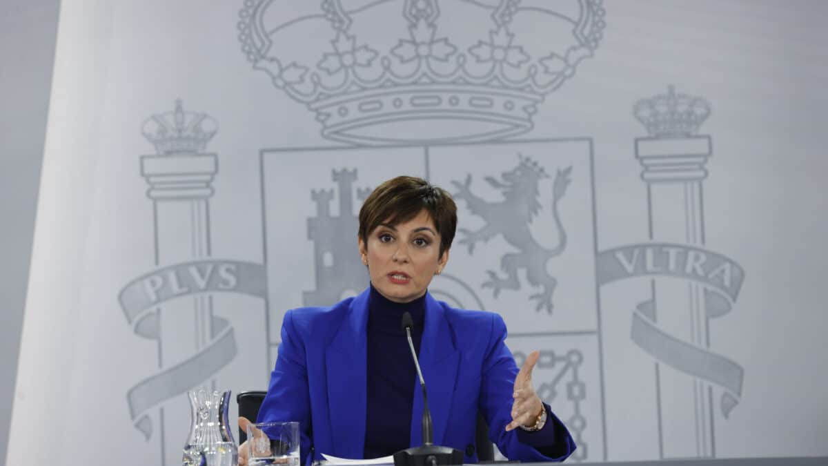 MADRID, 05/12/2022.- La portavoz del Gobierno y ministra de Política Territorial, Isabel Rodríguez durante la rueda de prensa tras el Consejo de Ministros este lunes en la Moncloa. EFE/ Juan Carlos Hidalgo