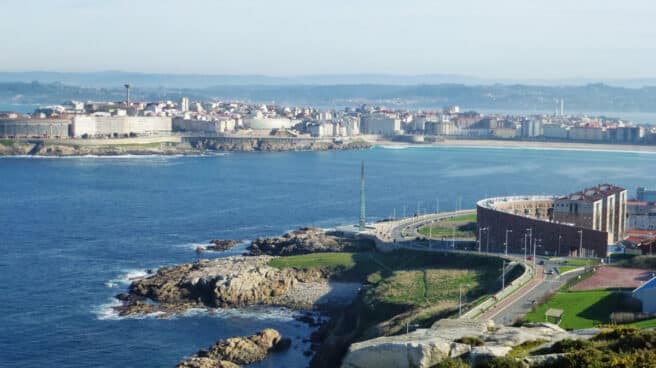 Vista panorámica parcial de A Coruña, desde el monte de San Pedro
