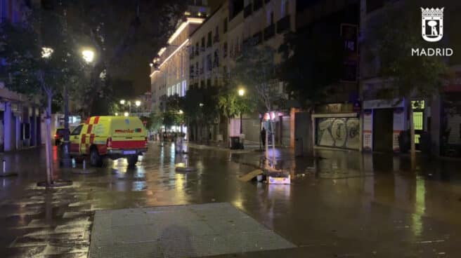 Samur-Protección Civil en el distrito centro de Madrid