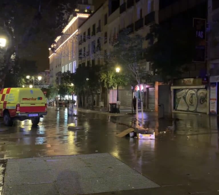 Un hombre de 32 años herido grave por arma blanca en la calle Montera de Madrid