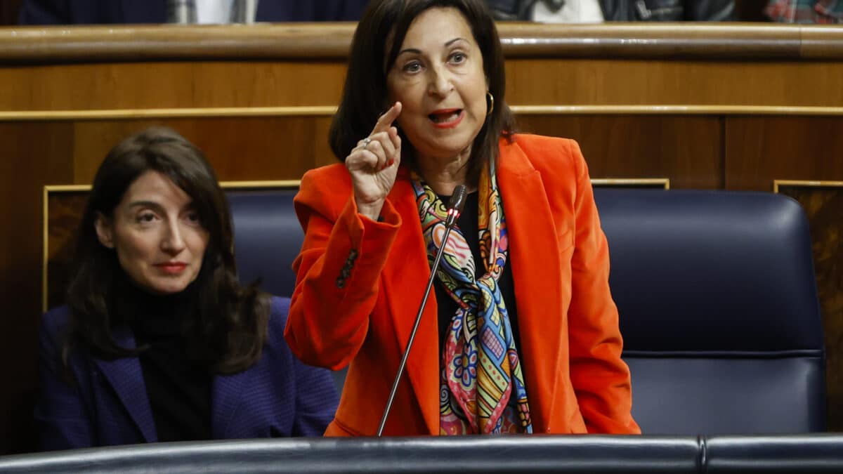 La ministra de Defensa, Margarita Robles interviene en el Congreso en Madrid.