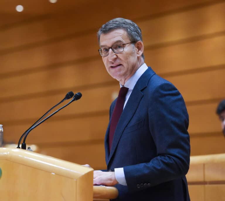 Feijóo convierte el debate presupuestario en el Senado en una moción contra Sánchez: "Pase ya a la historia"