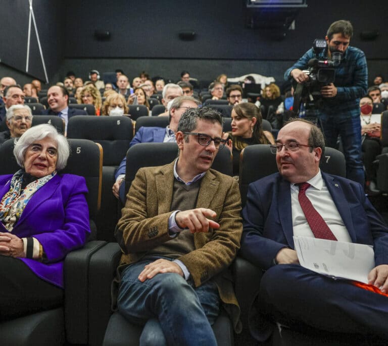 Referéndum lubricado en la Cataluña desinflamada