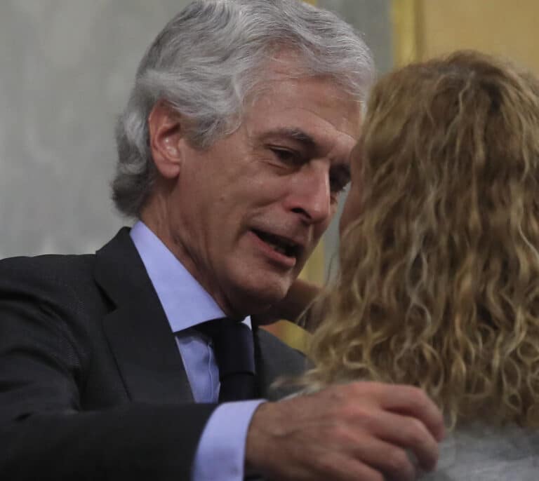 Moncloa no se pliega a Podemos y respeta el pacto con el PP para la Mesa del Congreso