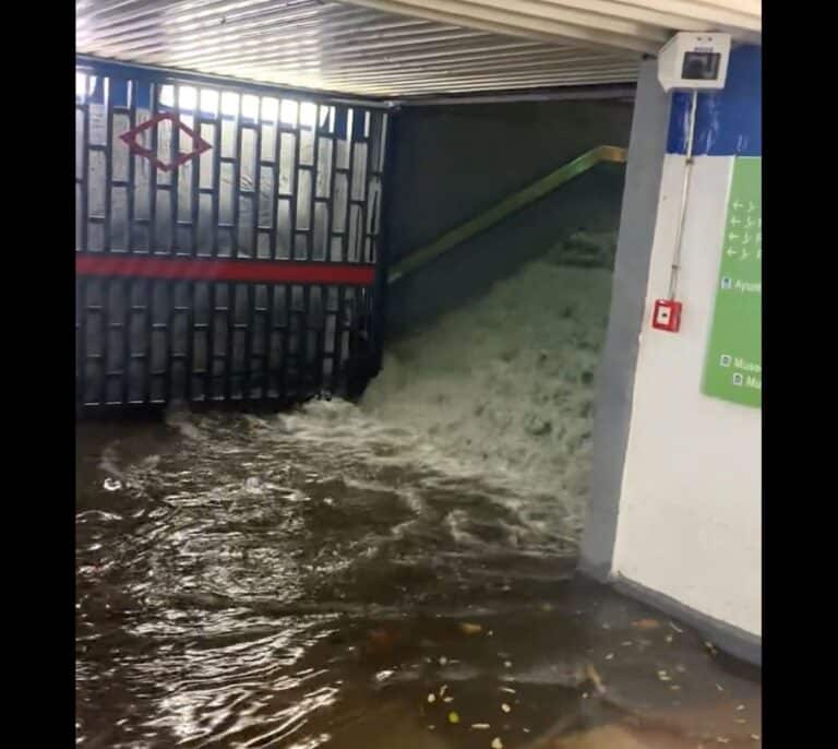 El temporal de lluvias colpasa Madrid e inunda varias líneas del Metro