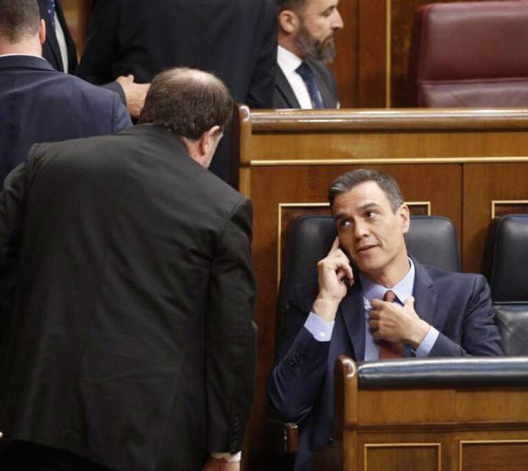 Sánchez acaba con la cultura del consenso y Junqueras lo celebra