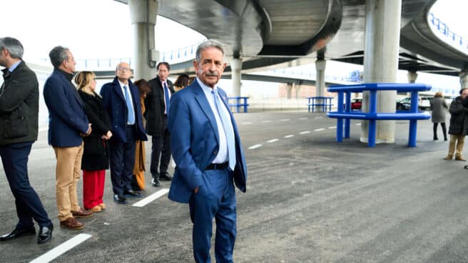 El presidente de Cantabria, Miguel Ángel Revilla, en la inauguración de un nuevo acceso a una autopista.