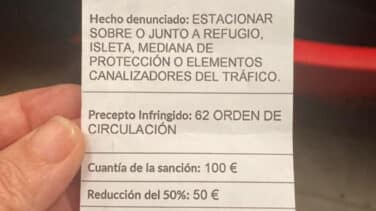 El Ayuntamiento de Madrid advierte sobre multas de tráfico falsas en los parabrisas de algunos coches