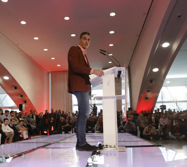 El PSOE ofrece ahora cambiar el artículo por el que se quitó el acta de diputado a los líderes del 'procés'