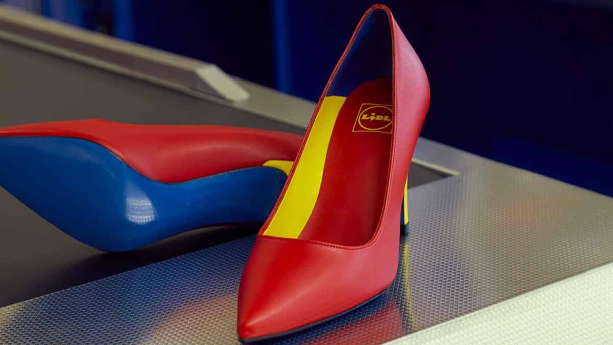 Tacones de Lidl para hombres inclusivos en su página web