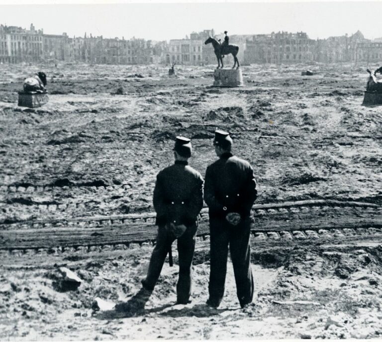 'Prométeme que te pegarás un tiro': suicidios masivos en Alemania al caer el nazismo