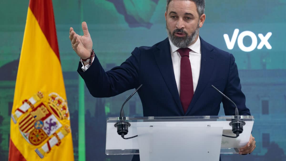 El líder de Vox, Santiago Abascal, ofrece una rueda de prensa en la sede nacional de Vox