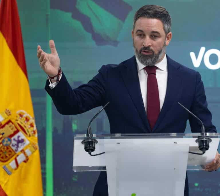 Abascal presiona al PP con la moción a Sánchez: "Las diferencias deben quedar al margen ante un golpe de Estado"