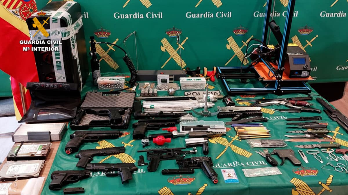 Detenido en Girona un hombre que fabricaba armas con una impresora 3D en su casa