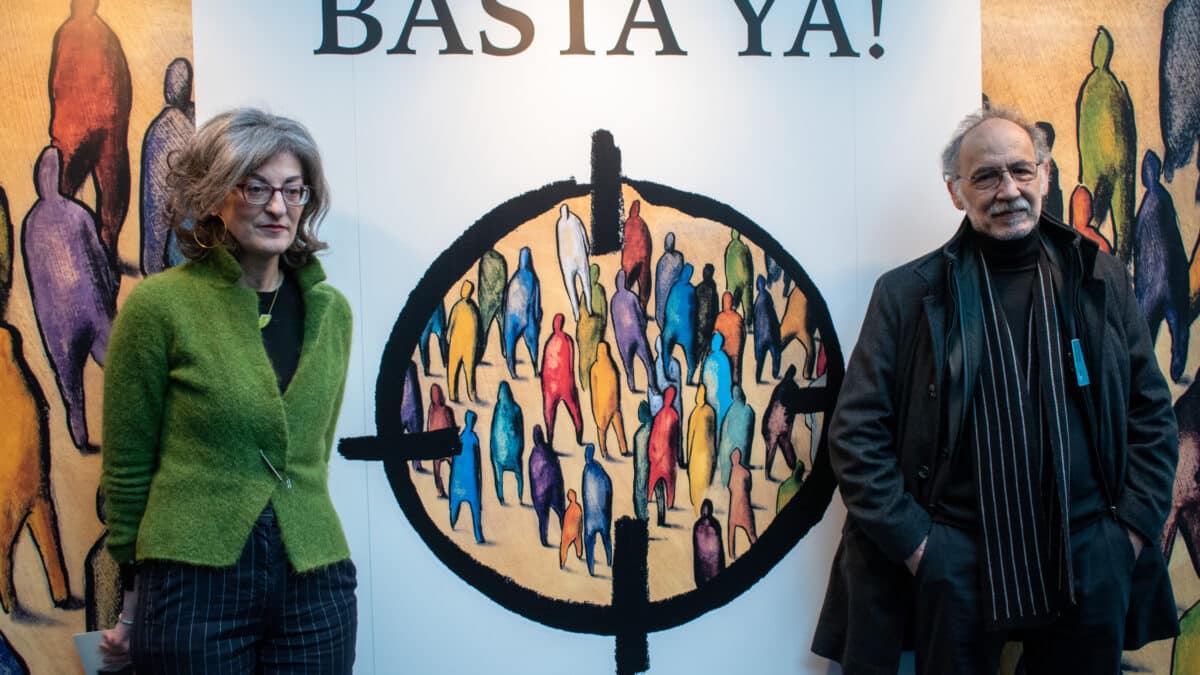 'Basta ya!', la irreverencia de los amenazados que alzaron la voz llega al Europa