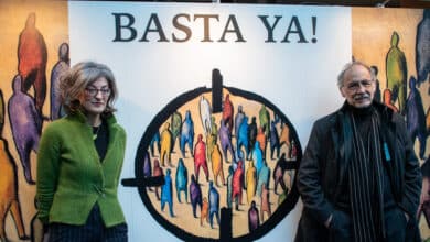 'Basta ya!', la irreverencia de los amenazados que alzaron la voz llega al Europa