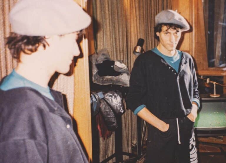 Antonio Vega también fue feliz: el relato más luminoso del hombre que vivió entre las cuerdas