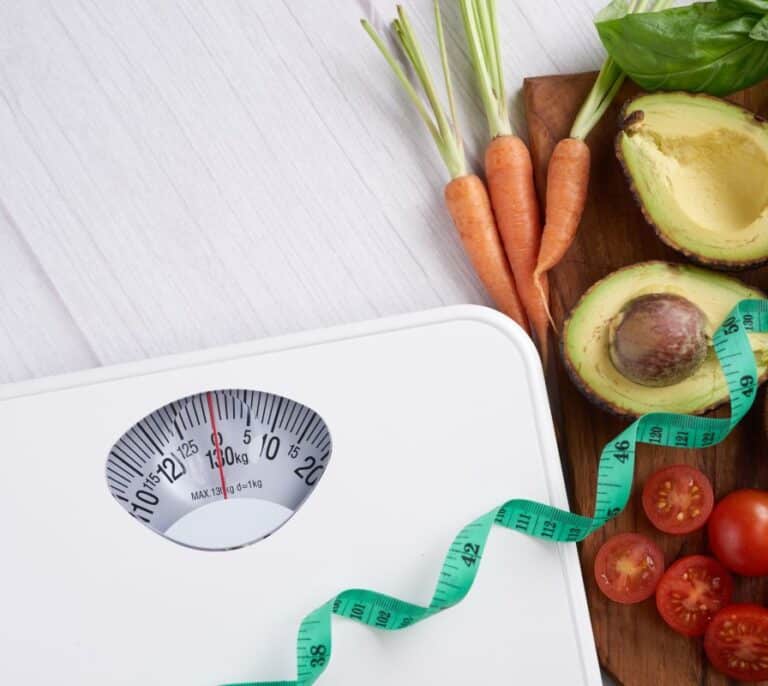 Los consejos de Clínica Diagonal para perder peso después de Navidad: ejercicio, agua y evitar las dietas milagrosas