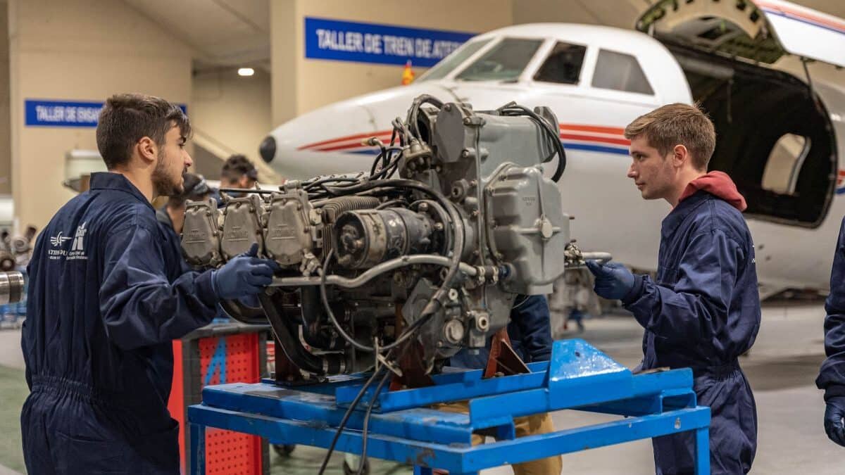 La Formación Profesional en aeronáutica da respuesta a la escasez de profesionales que demanda el sector