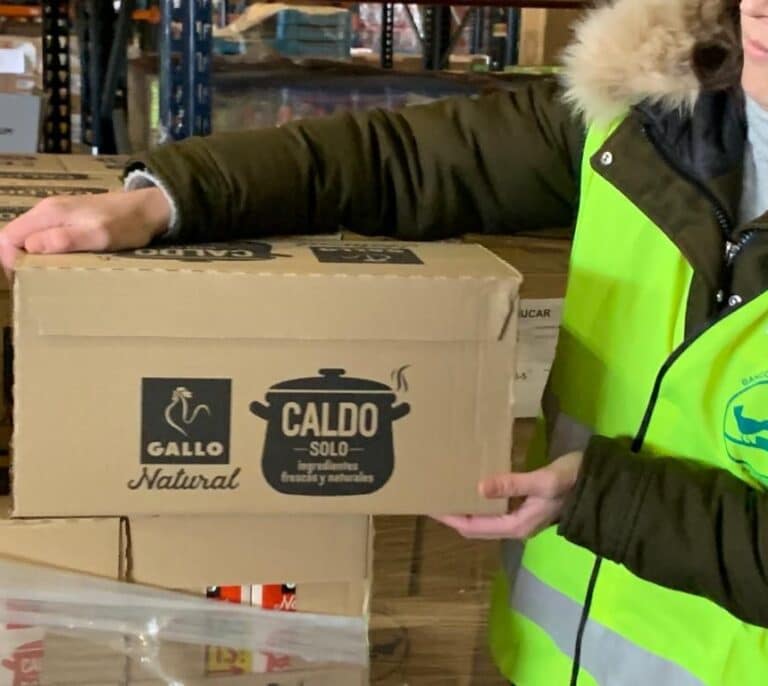 Grupo Gallo se alía con Fesbal para llevar 10.000 bricks de caldo natural a los hogares más vulnerables