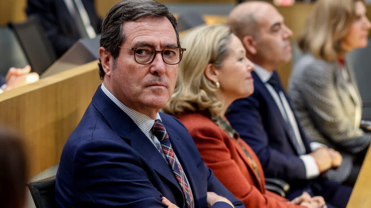 El presidente de la CEOE, Antonio Garamendi, durante una entrega de premios.