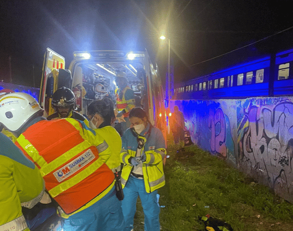 Un joven de 27 años herido grave al ser golpeado por un tren cerca de la estación central de Fuenlabrada