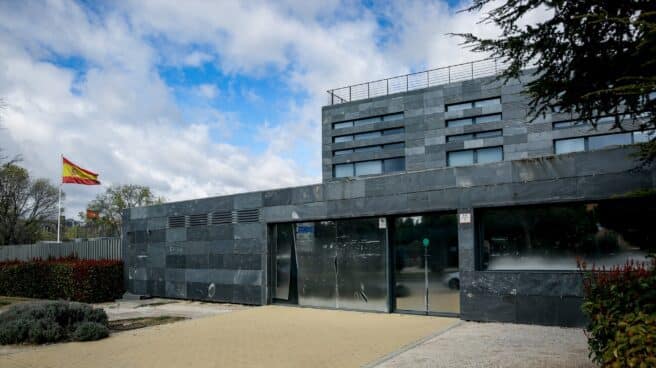 Un centro de Pozuelo de Alarcón (Madrid) se prepara para la llegada de refugiados de Ucrania El Tribunal de Cuentas alertó de que este centro de la Seguridad Social de Pozuelo de Alarcón (Madrid) constituye un "ejemplo del uso ineficiente de los recursos" de la Administración porque estuvo inoperativo 12 años.