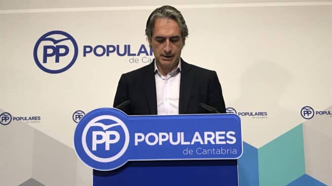 Feijóo encarga el programa del 28-M a Íñigo de la Serna, exministro y exalcalde de Santander EL EXMINISTRO DE FOMENTO, ÍÑIGO DE LA SERNA