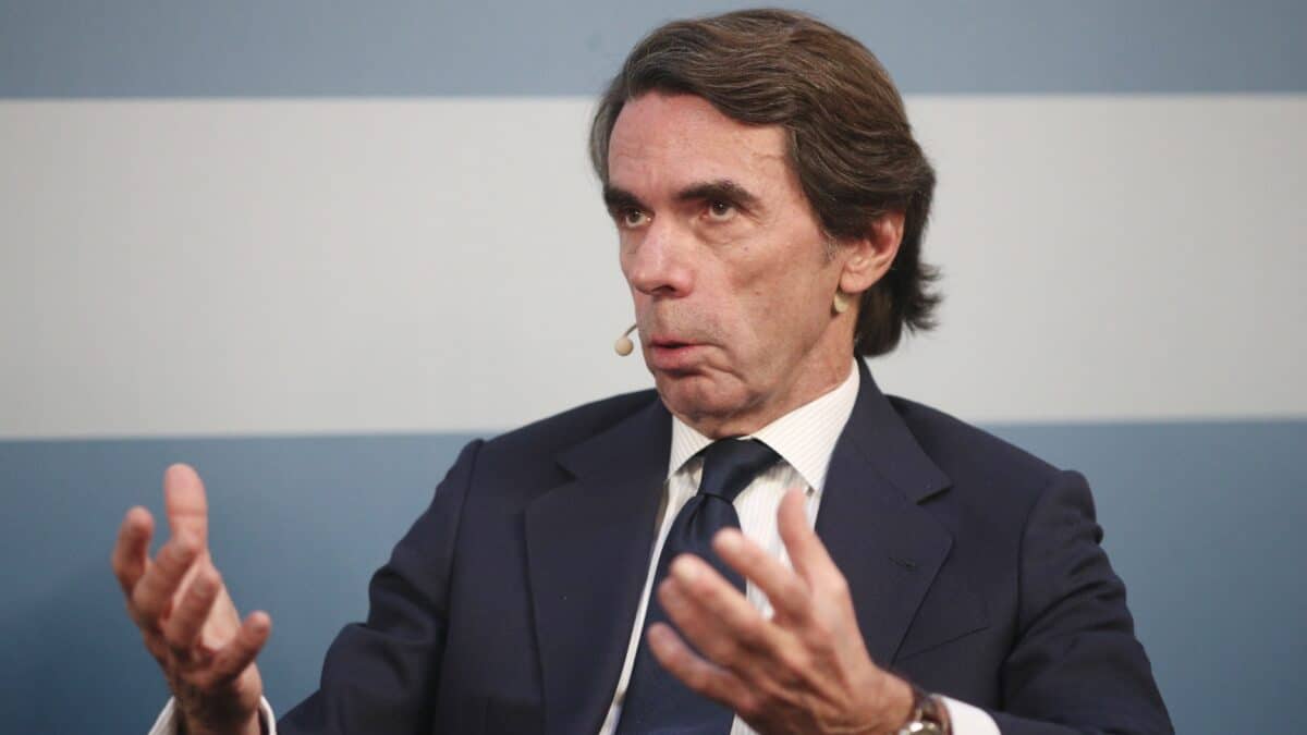 El expresidente del Gobierno José María Aznar interviene en un debate cara a cara con Felipe González en la sesión de apertura del Congreso 'Repensar España: una aportación desde la Sociedad Civil', organizado por la Asociación Sociedad Civil