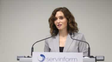 Ayuso responde a las críticas de Almodóvar sobre la sanidad: "La izquierda está al borde de un ataque de nervios"