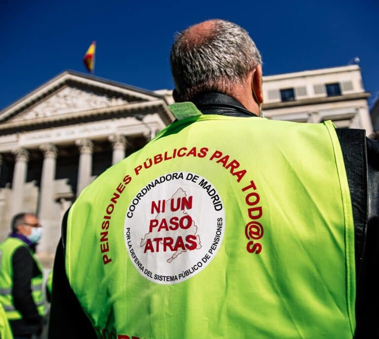El Banco de España calcula que el Gobierno ahorraría un 40% en pensiones de 'baby boomers' si baja el paro a la mitad