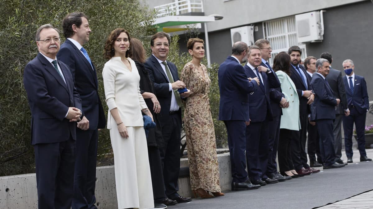 Los presidentes autonómicos posan en la XXVI Conferencia de Presidentes en La Palma celebrada en marzo de 2022