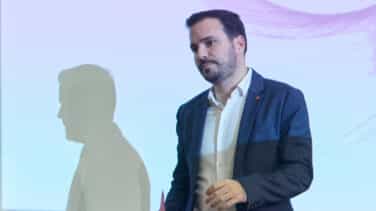 Garzón da su "apoyo explícito" a Sumar, el proyecto de Yolanda Díaz