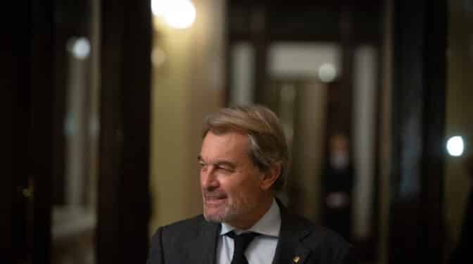 Mas teme que el PSOE pacte "un simulacro de referéndum" pero después no lo cumpla