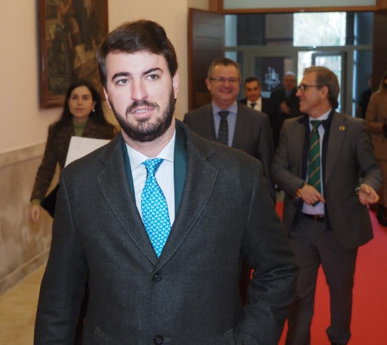 Gallardo asegura que el Gobierno ha sobreactuado para "tapar su ineptitud para proteger a las mujeres"