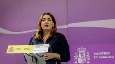 Gobierno y PSOE salen en tromba contra la dos de Igualdad por bromear sobre la "oleada" de rebajas de penas a violadores