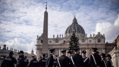 Roma se prepara para recibir 35.000 fieles a velar a Benedicto XVI y 60.000 para su funeral