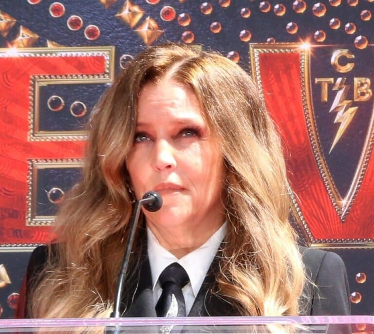 Muere Lisa Marie, la hija de la estrella del rock Elvis Presley, a los 54 años