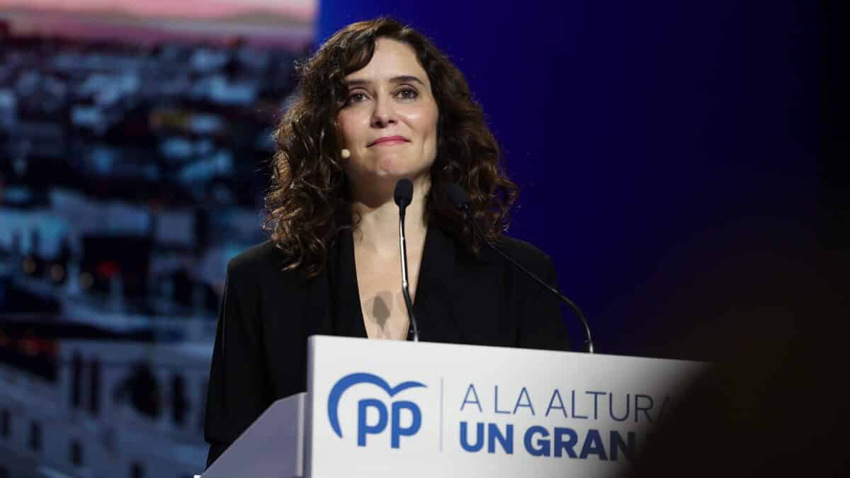 La presidenta de la Comunidad de Madrid, Isabel Díaz Ayuso, interviene durante el acto de presentación de candidatos autonómicos del PP a las elecciones autonómicas del 28M
