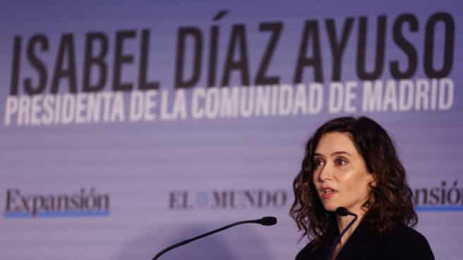 Ayuso participa en un encuentro informativo