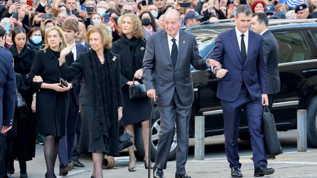 La familia real española al completo se reúne en el funeral de Constantino de Grecia