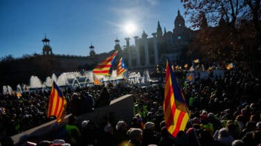 Financial Times señala a Colau y el procés para explicar cómo Barcelona "perdió el rumbo"