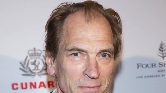 Julian Sands