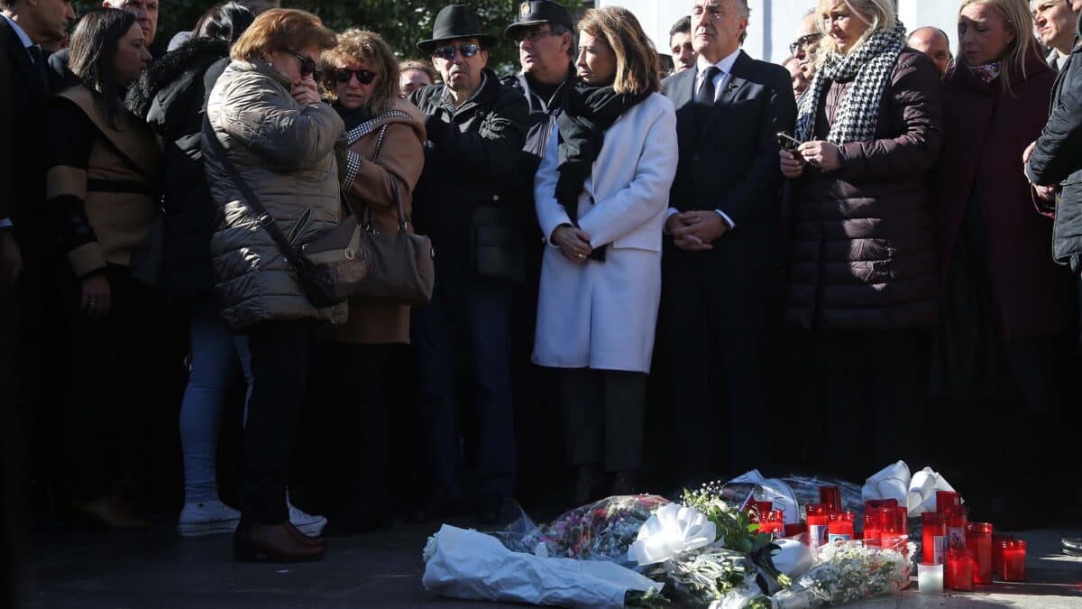 Concentración en Algeciras tras el asesinato de un sacristán.