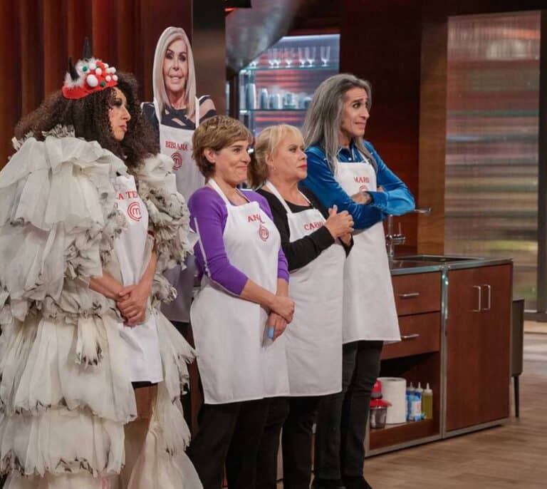 Ana Mena ameniza la final de 'MasterChef Navidad'