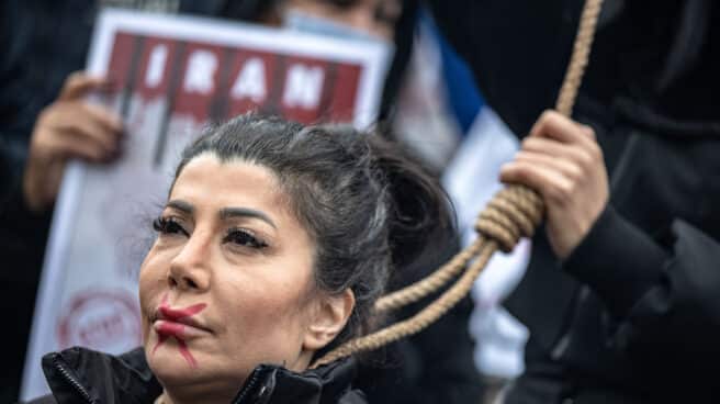 Manifestación contra el régimen de Teherán en Estambul Protesta contra el régimen iraní en Estambul