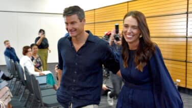 Dimite Jacinda Ardern, primera ministra de Nueva Zelanda, "por falta de fuerzas"
