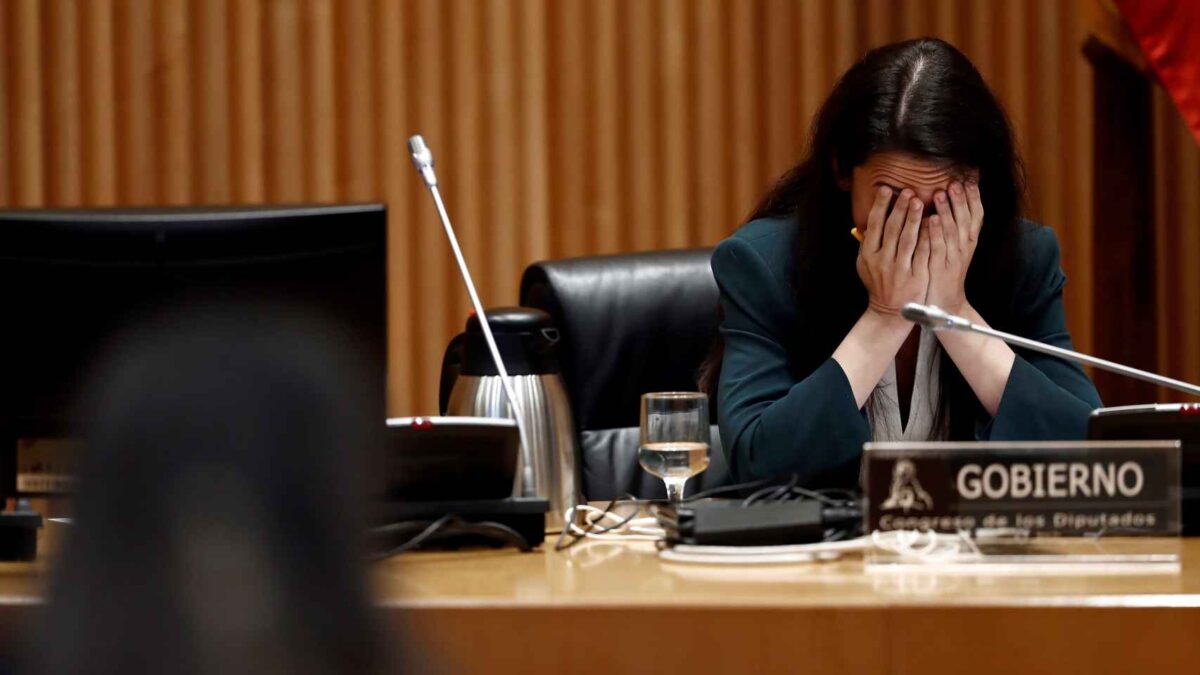 La ministra de Igualdad, Irene Montero, en el Congreso de los Diputados (Efe).