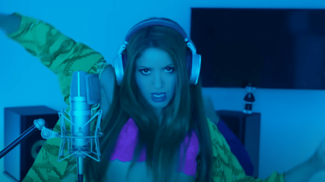 Shakira cancion contra pique y clara chia Shakira en su nueva canción contra Piqué y Clara Chiía