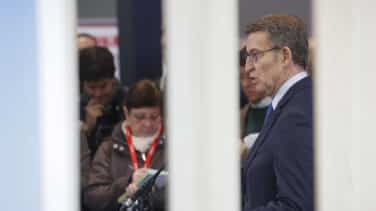 Ser o no ser un partido laico. Ese es el dilema del PP de Feijóo